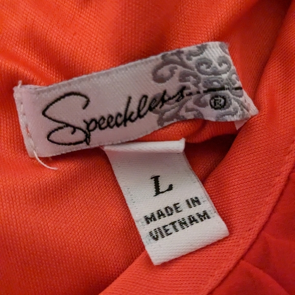 SPEECHLESS | bright red cutout dress with ruffle sleeves and accent zipper - Picture 5 of 7